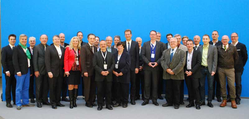 kpv-AK-Grosse-Staedte-Gruppenbild-2