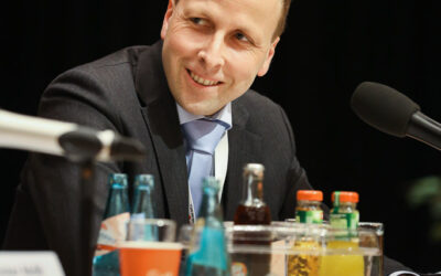 Steckt das Geld in neue Straßen!