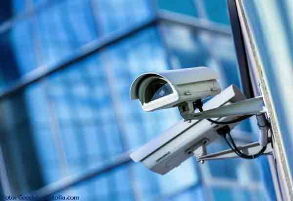62385222_Überwachung©Goodpics_fotolia