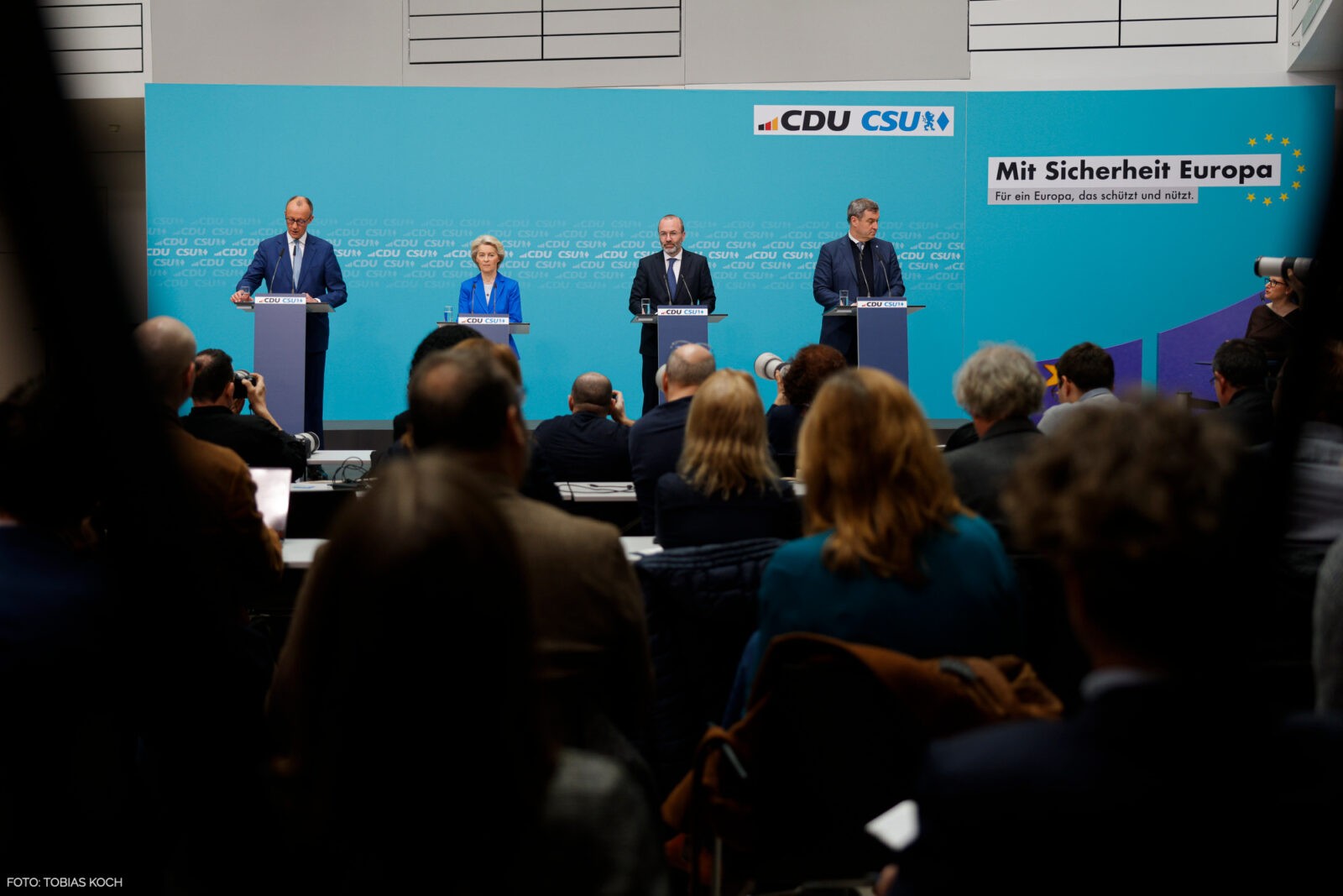 Gemeinsame Sitzung Präsidien CDU und CSU Pressekonferenz von CDU und CSU zur Vorstellung des gemeinsamen Europawahlprogramms. Auf diesem Bild: Friedrich Merz, Ursula von der Leyen, Manfred Weber, Markus Söder.