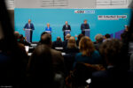 Pressekonferenz von CDU und CSU zur Vorstellung des gemeinsamen Europawahlprogramms. Auf diesem Bild: Friedrich Merz, Ursula von der Leyen, Manfred Weber, Markus Söder.