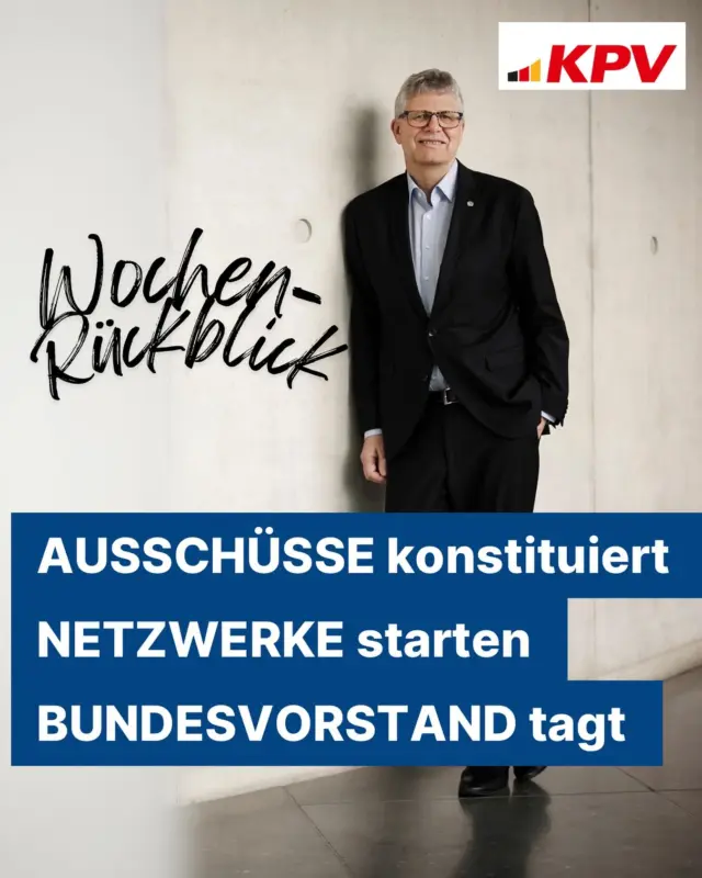 Der Politikwechsel geht los 🚀
Im Deutschen Bundestag haben sich die Ausschüsse konstituiert. Bis zur Sommerpause sollen erste konkrete Schritte für den Politikwechsel sichtbar werden: Für die Kommunen ist die Verlängerung der Umsetzung des Rechtsanspruch auf Ganztagsbetreuung der erste Schritt. Im KPV-Bundesvorstand hatten wir @thorsten.frei zu Gast. Ein echter Garant für unsere kommunale Sache!
Erste KPV- Netzwerke haben sich konstituiert: Soziales mit @alexandra.marzi , Energie, Klima Umwelt mit @_klausmack_ und Innen, Bauen unter dem Vorsitz von @landrat.christoph.goebel Bei diesen Themen zeigt sich, dass viel Politikwechsel und Unionshandschrift im Koalitionsvertrag steckt. Das müssen wir jetzt den Menschen vor Ort erklären.
#kpv #starkvorort
📸 Tobias Koch