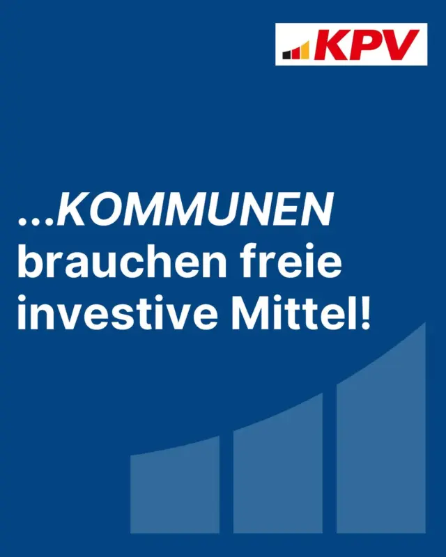 Eine neue Form der Zusammenarbeit zwischen Bund, Ländern und Kommunen. Eine Aufgaben- und Ausgabenkontrolle. Weniger Bürokratie bei der Fördermittelvergabe, KI-unterstützte Genehmigungsverfahren und digitale Behördengänge. All das hat Bundeskanzler Friedrich Merz heute beim Kongress des Deutschen Städte- und Gemeindebundes @gemeindebund angesprochen. Es solle eine neue „Kultur des Vertrauens“ zwischen Staat und Bürgern sowie Unternehmen in unserem Land geben und die Kommunen spielen dabei eine Schlüsselrolle. Auch die Mittel aus dem Infrastrukturpaket hat der Bundeskanzler angesprochen und hier die „Zusätzlichkeit“ betont. Hier sagen wir ganz klar: Wenn eine Schule bereits vor 10 Jahren hätte saniert werden müssen, so muss sie das heute erst recht. Diese Vorhaben werden nicht weniger dringlich. Wir als KPV fordern: Die Mittel für kommunale Infrastruktur müssen als freie investive Mittel den Kommunen bereitgestellt werden! Hier finden Sie unseren Beschluss dazu 👉🏼 https://kpv.de/wp-content/uploads/Beschluss_Infrastrukturpaket-fuer-die-Kommunen.pdf
#kpv #starkvorort
